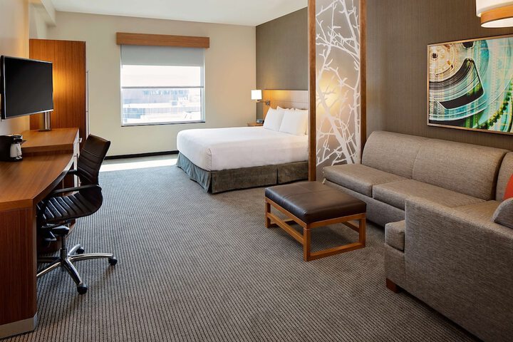 Hyatt Place Glendale / Los Angeles