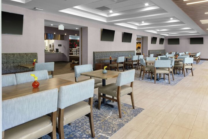 Embassy Suites by Hilton Grand Rapids DowntownMI