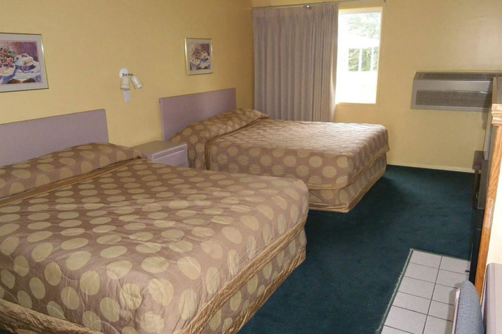 SELKIRK INN
