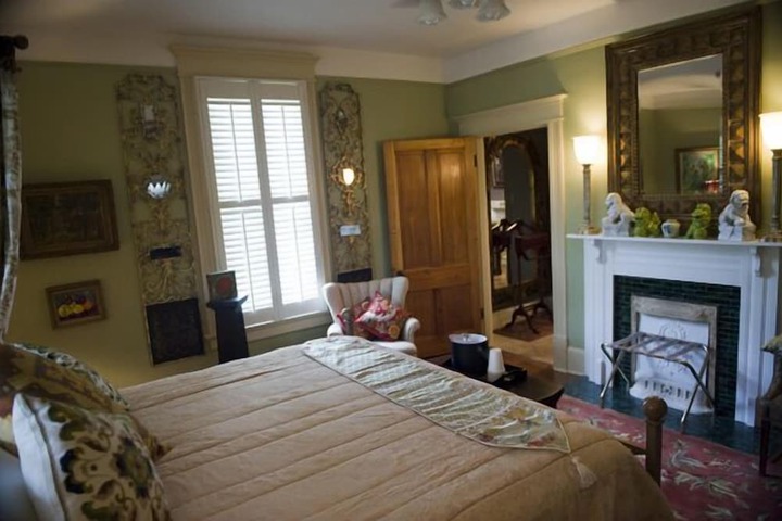 Room 20 of 48