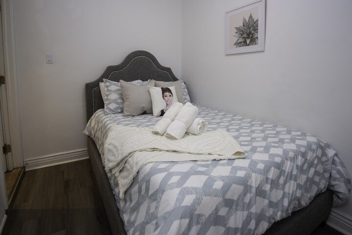 Room 20 of 34