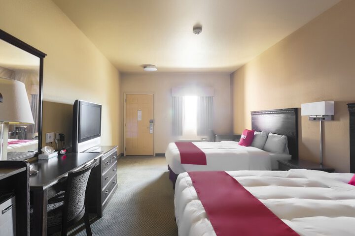 Room 28 of 33
