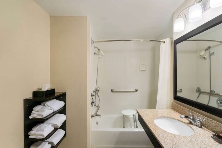 Wingate by Wyndham Lexington