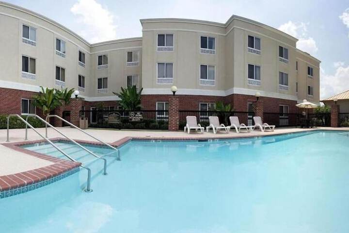 Pool 4 of 29
