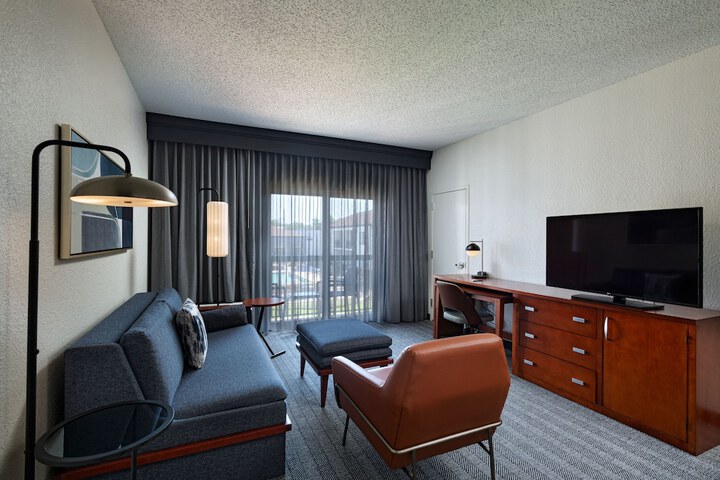 Courtyard by Marriott Fort Worth University Drive
