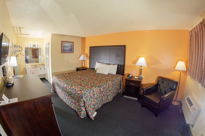 Room 29 of 35
