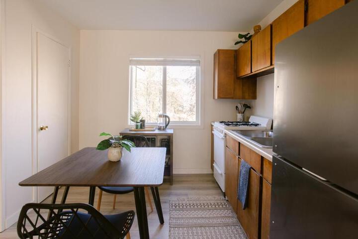 Waterfront River Apartments