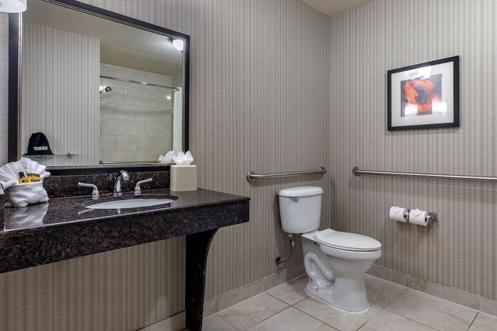 Room 15 of 25