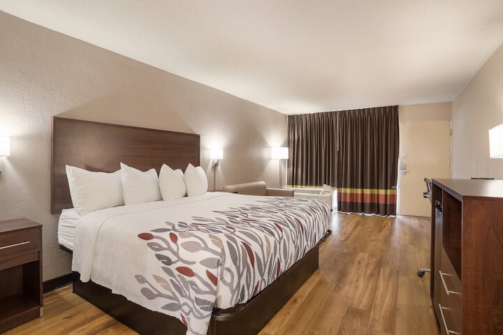 Room 20 of 37