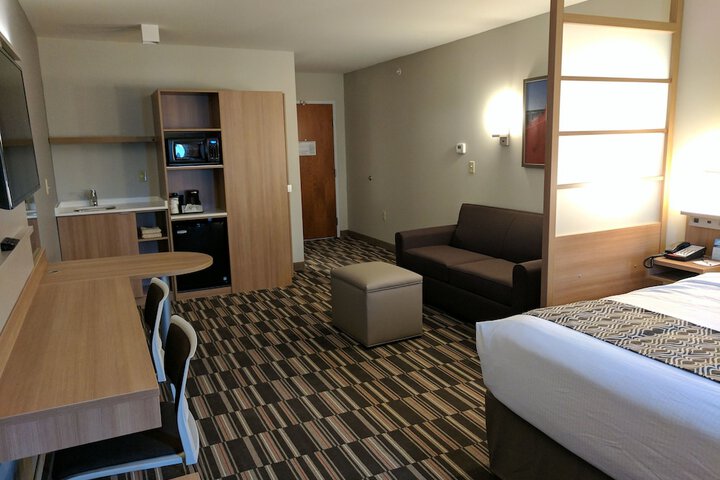 Room 19 of 46