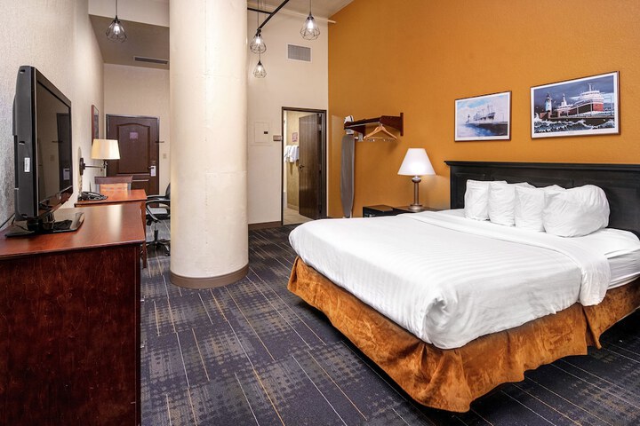 Room 42 of 74
