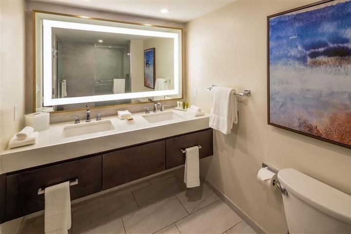 Hilton Marco Island Beach Resort and Spa