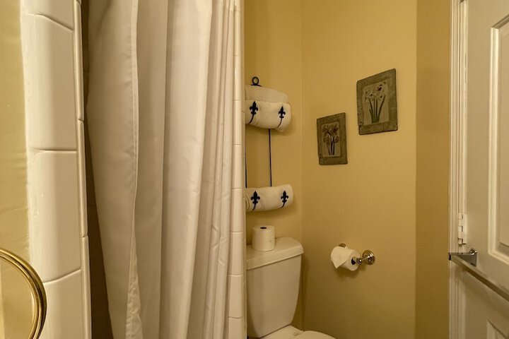 Room 25 of 57