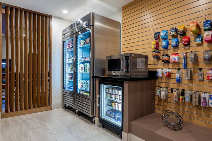Holiday Inn Express & Suites Santa Ana - Orange County by IHG