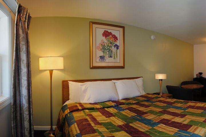 Rodeway Inn Bellows Falls