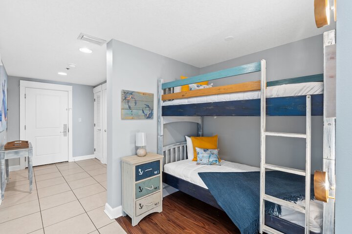 Room 212 of 308