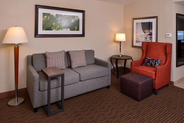Room 32 of 58