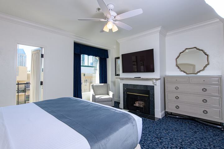 Room 41 of 118