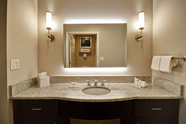 Homewood Suites by Hilton Tampa - Port Richey
