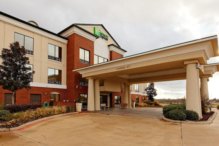Hotel 2 of 65