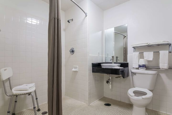 Room 15 of 29