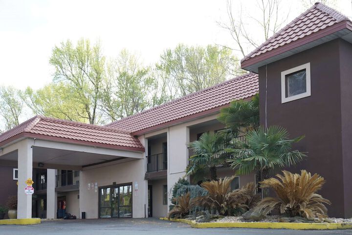 Hotel 2 of 18