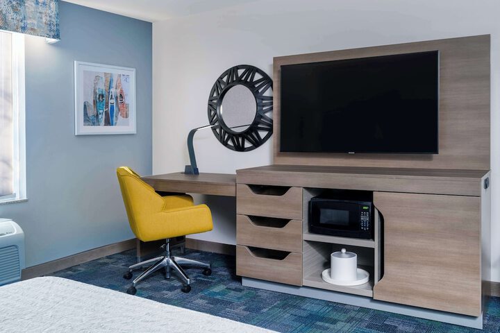 Room 10 of 39