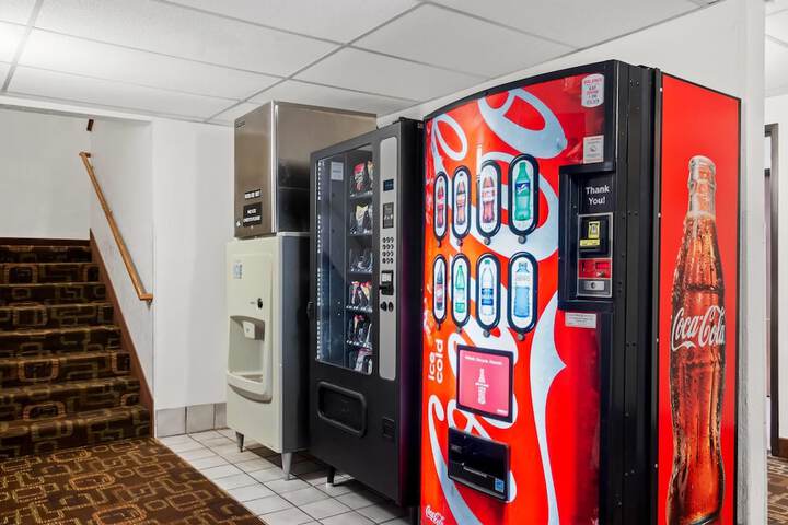 Super 8 by Wyndham Santa Rosa