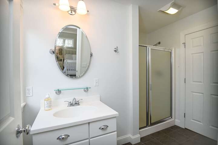 Stunning 5 Bdr Walk to York Harbor Beach!