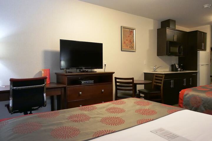 Ramada by Wyndham Moose Jaw