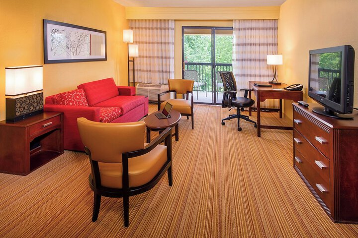 Room 14 of 27