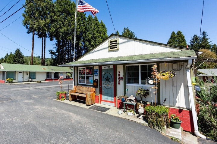 Arbor Inn Motel Oakridge