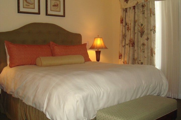 Room 12 of 20