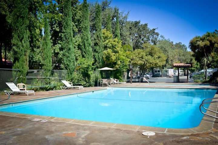Casa de Fruta Cabins Inn & RV Park