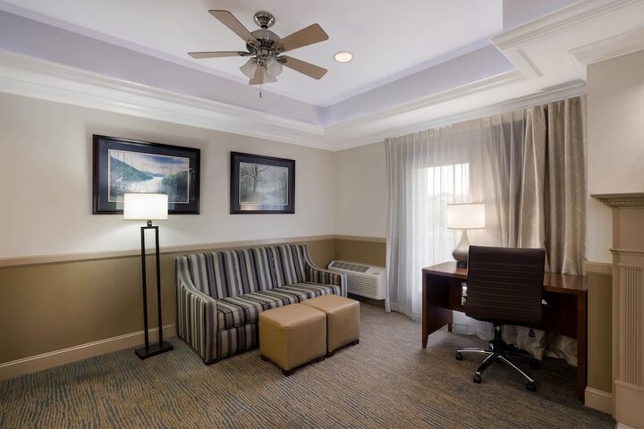 The Inn at Apple Valley an Ascend Collection Hotel