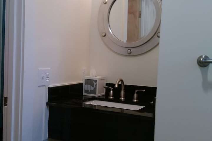 Room 51 of 88