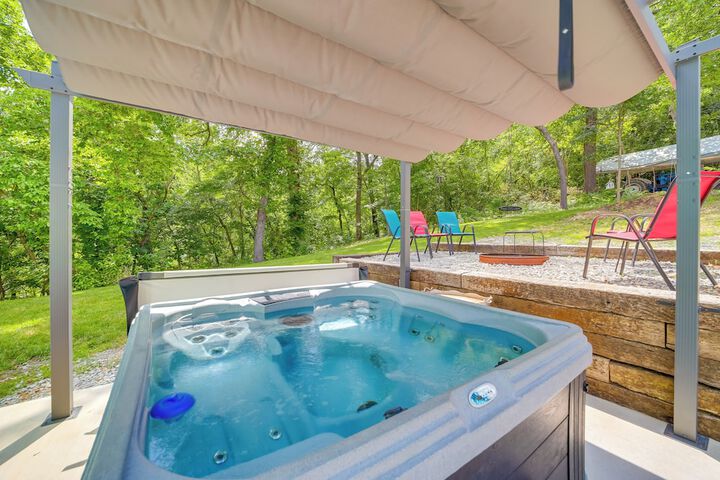 Grand Lake Cottage w / Hot Tub in Eucha