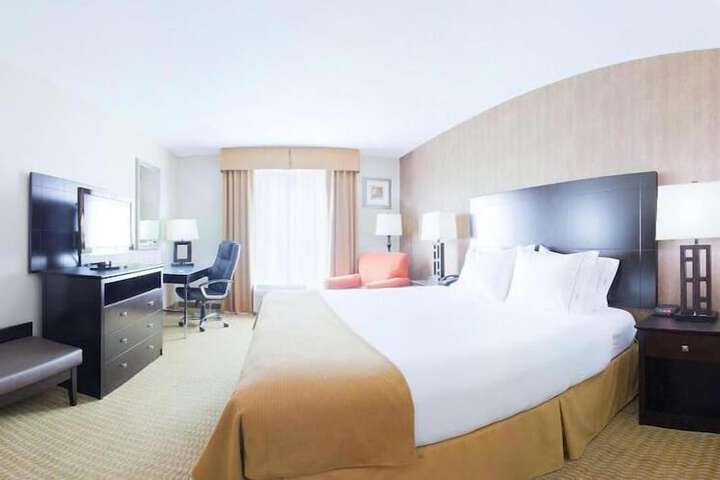 Holiday Inn Express Hotel & Suites Lebanon by IHG