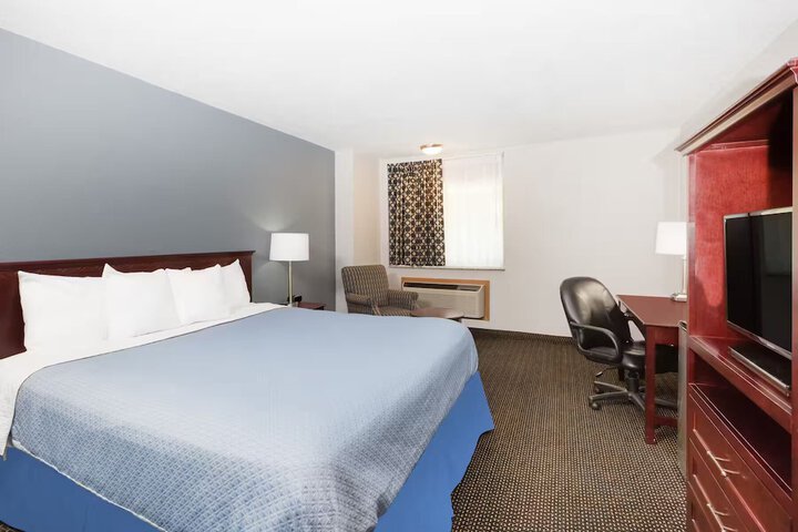 Room 14 of 21