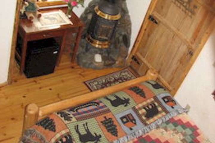 Lost Trail Lodge
