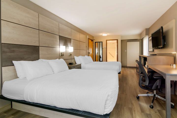 Room 21 of 77