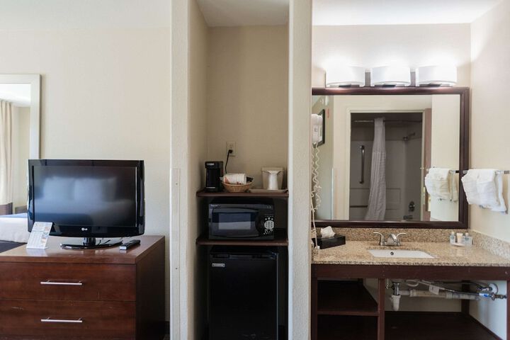 Room 15 of 63