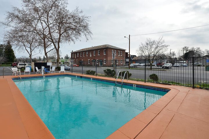 Pool 5 of 22