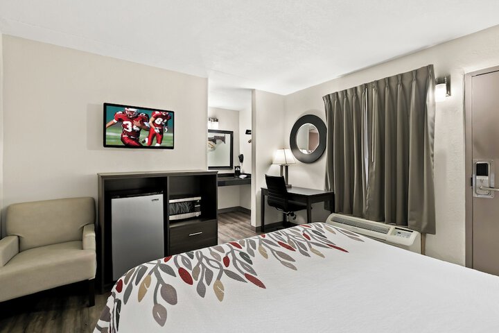 Room 21 of 38