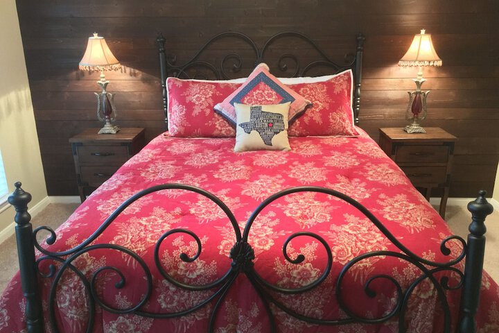 Maple Creek Bed and Breakfast