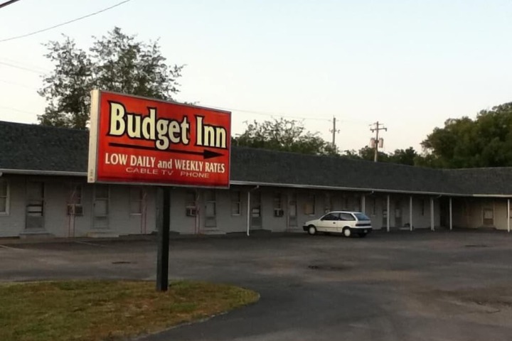 Hotel 5 of 27