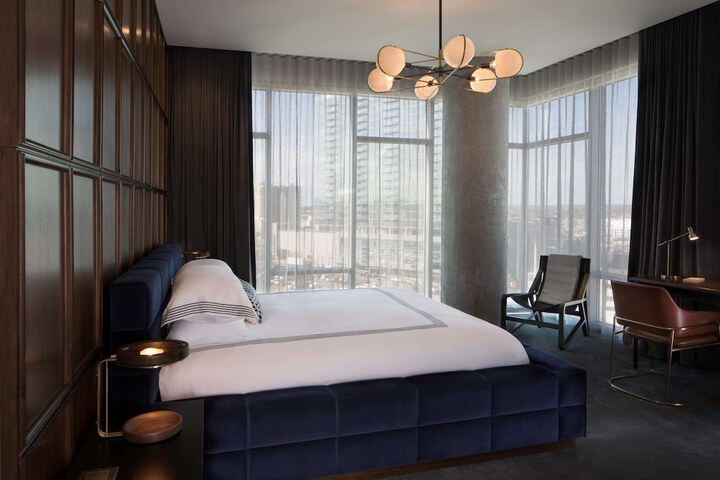 Room 21 of 57