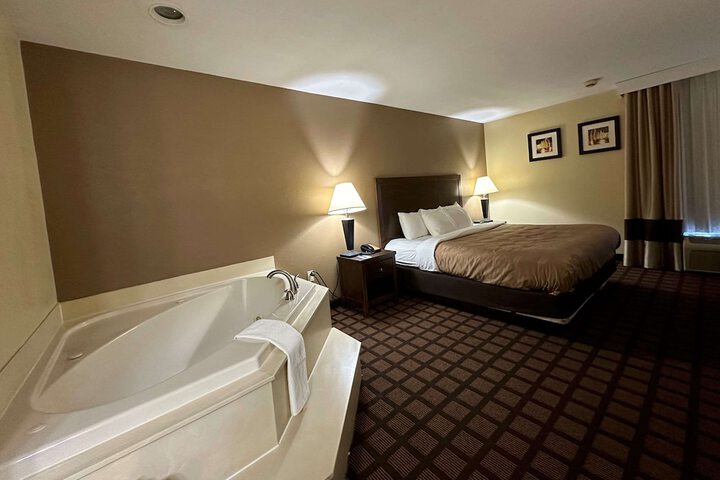 Room 12 of 30