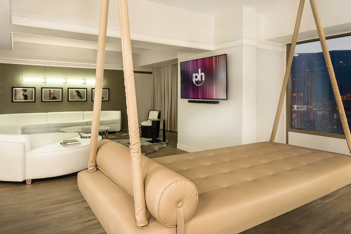 Room 48 of 74