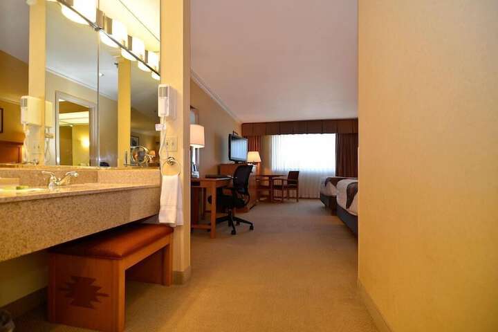Room 115 of 149